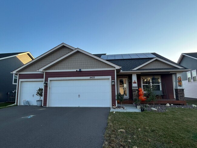 Primary Photo - 14422 Dallas Ln N