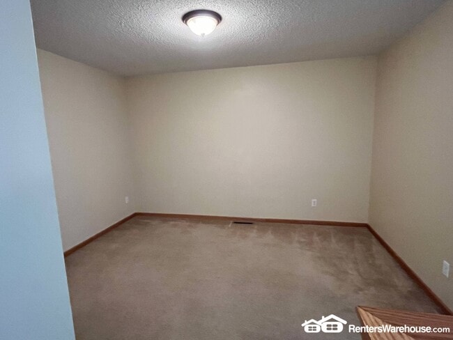 Building Photo - 17058 Embers Ave
