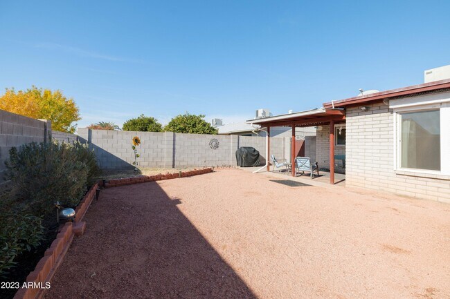 Building Photo - 9625 MOUNTAIN VIEW Rd