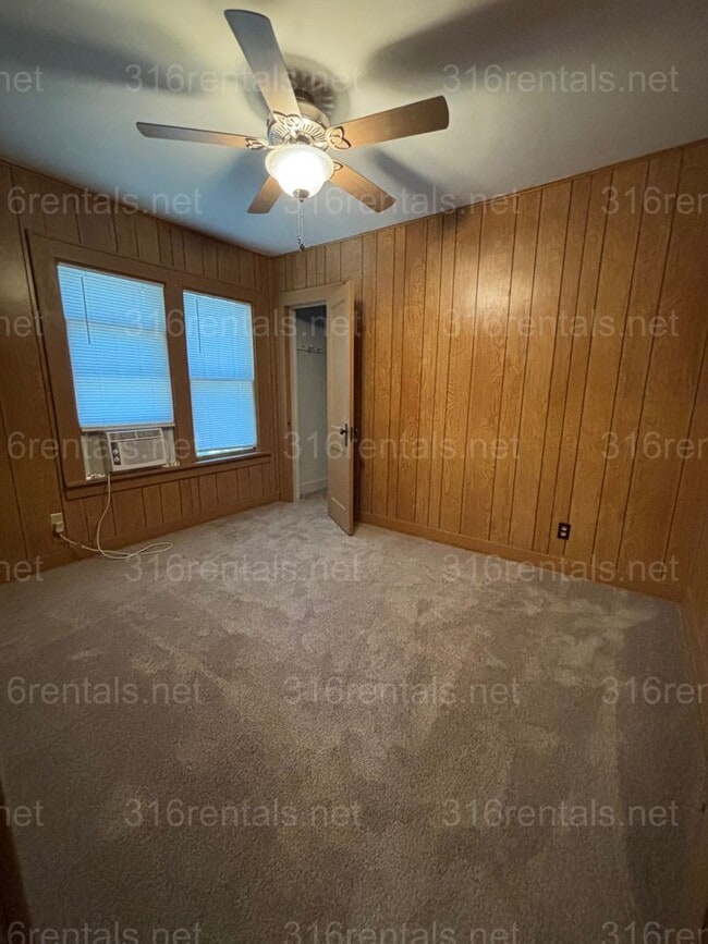 Building Photo - Two bed one bath available NOW!