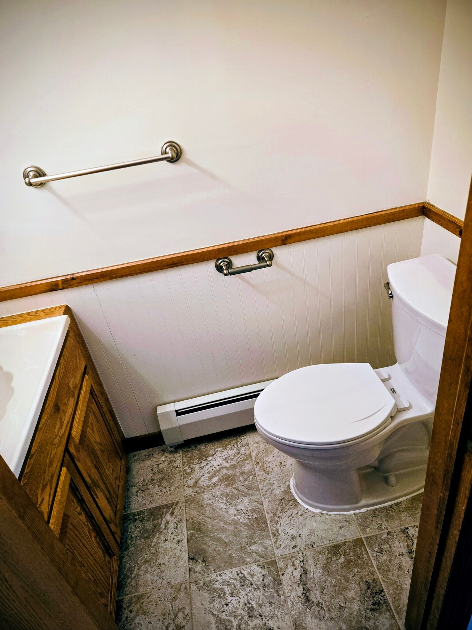 Half-Bathroom - 602 Forest Ln