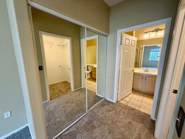 Building Photo - Coming soon: 1st floor 2 bedroom condo in central Green Valley