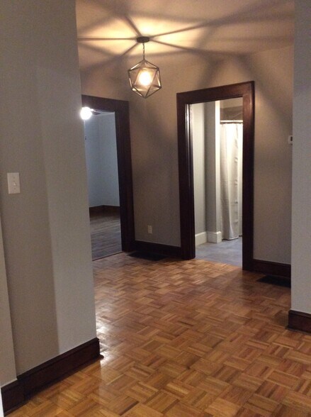 Building Photo - 361 W Wilson Ave