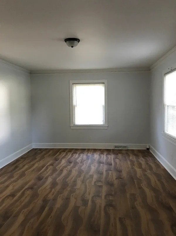 Building Photo - 2 Bedroom 1 Bathroom