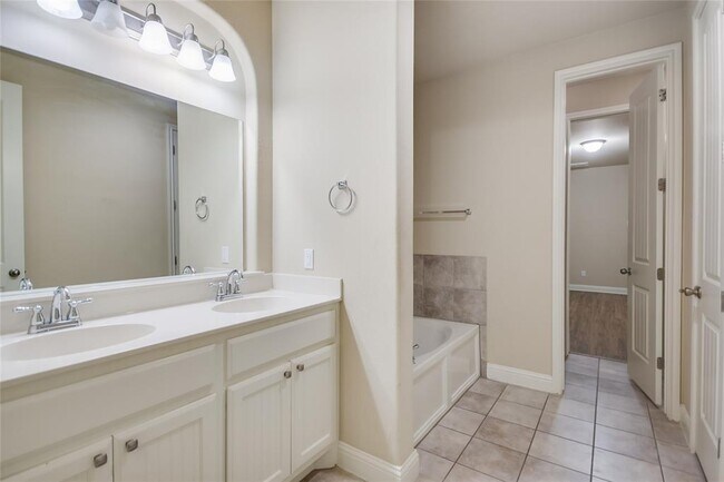 Building Photo - 6012 Whipple Way