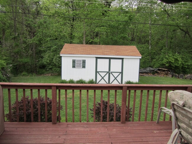 Building Photo - 1655 Clearview Ave