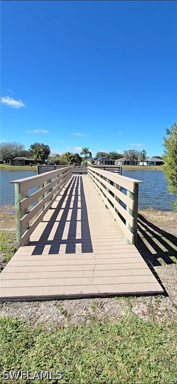 Building Photo - 687 Grove Dr