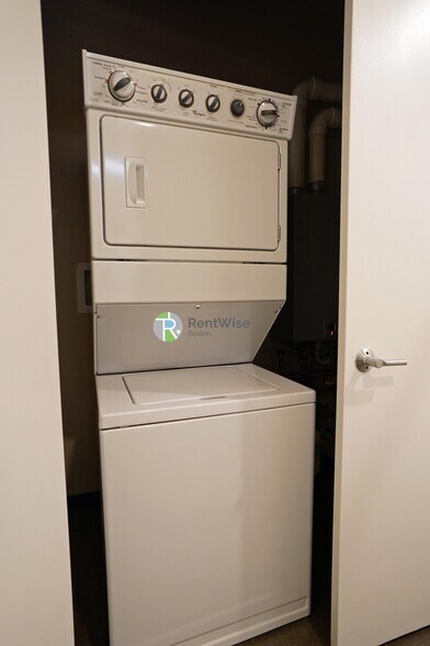 Building Photo - 625 McGrath Hwy