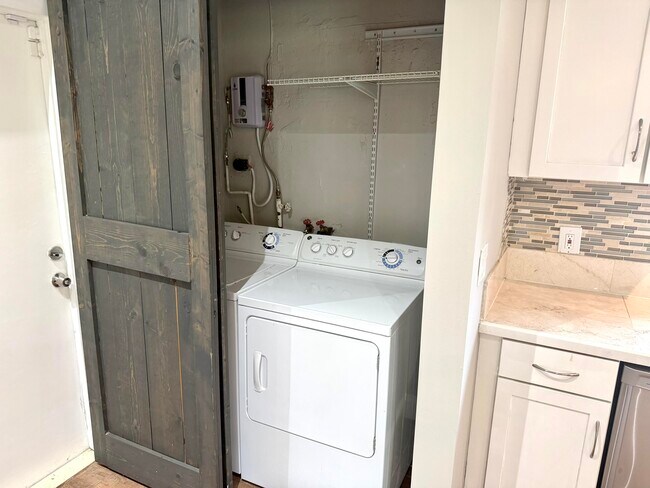 Building Photo - 3241 SW 19th St