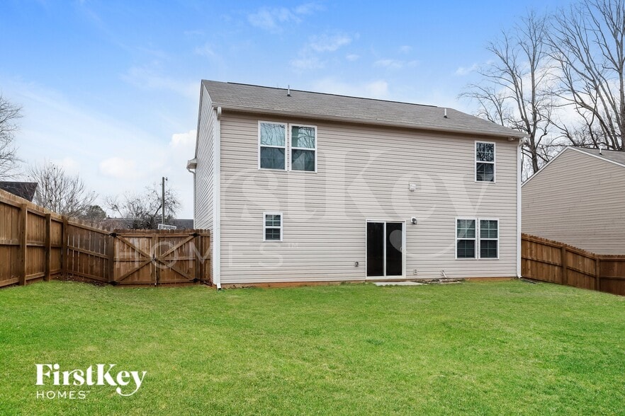 Building Photo - 217 Focus Ln