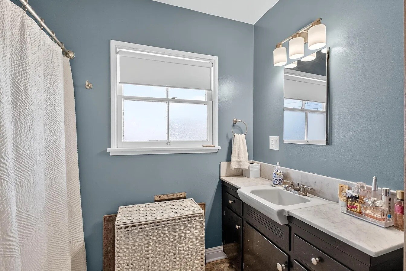 Building Photo - 2924 W 136th St