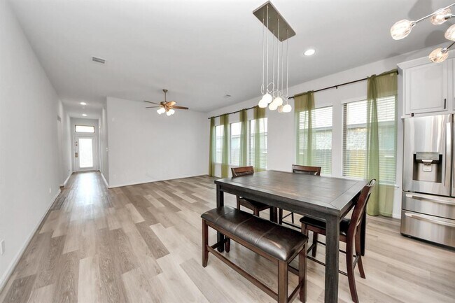 Building Photo - 11807 Latoveste Ln