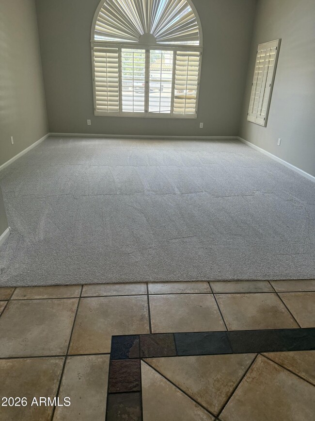 Building Photo - 1217 E Lighthouse Ct