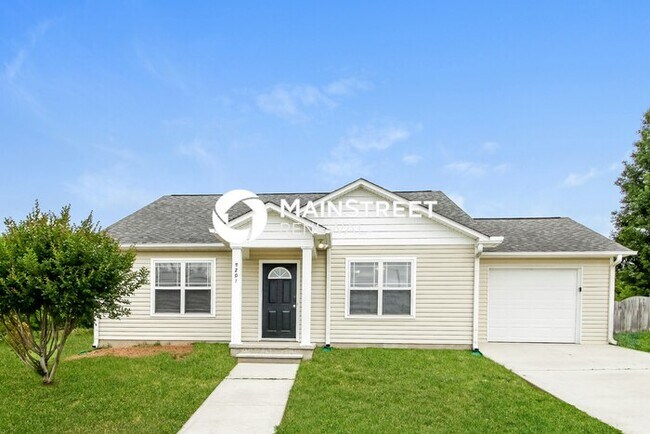 Primary Photo - 3 Bedroom Pet-Friendly Home in Winston-Sal...