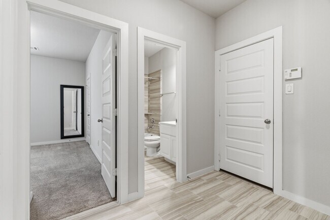 Building Photo - 22515 Bassett Hollow Ln