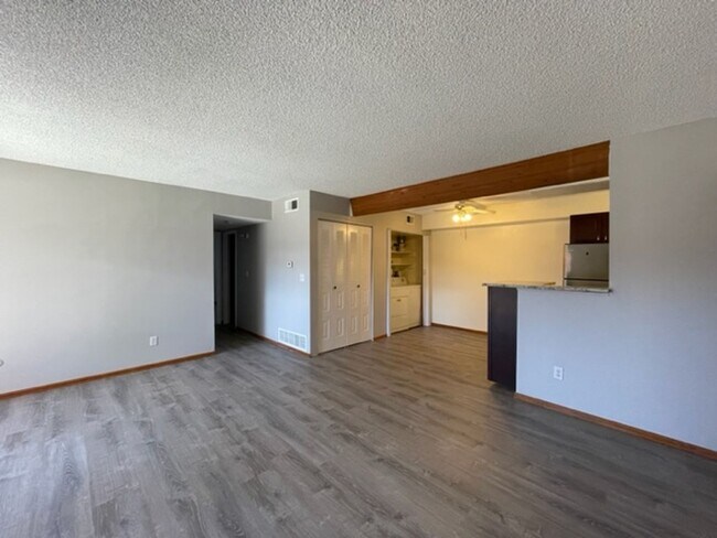 Building Photo - 7150 W 20th Ave