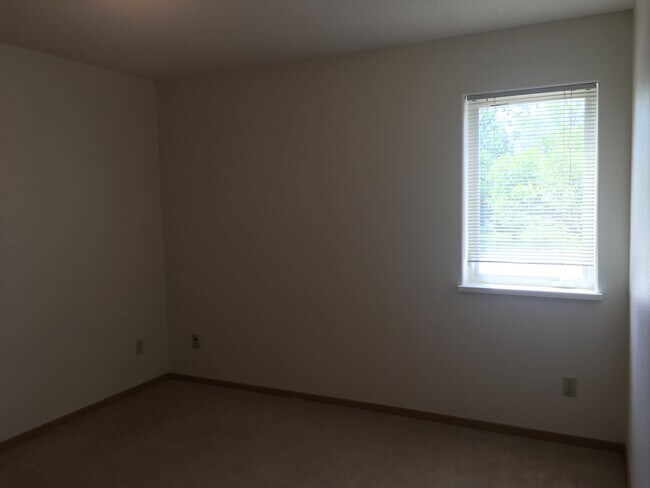Bedroom - 723 22nd St NW