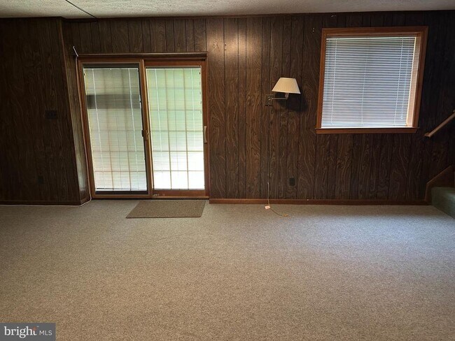 Building Photo - 6476 Lancaster Dr