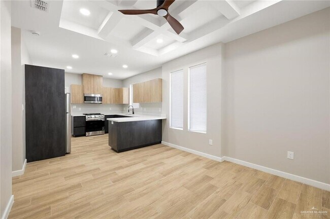 Building Photo - 17 San Jose Dr