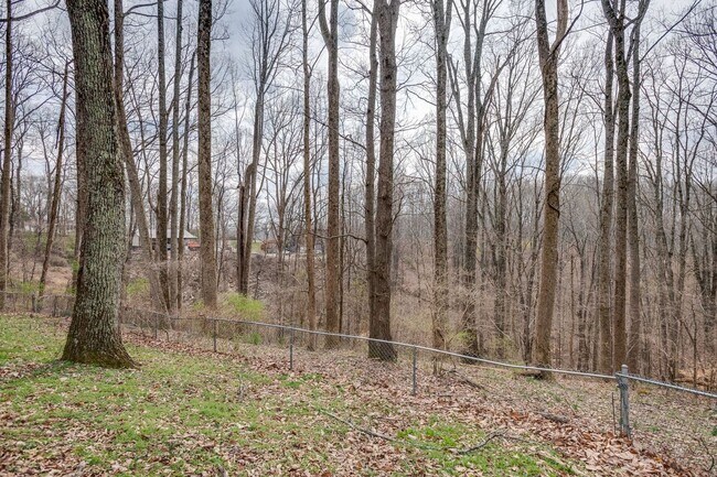 Building Photo - 514 Longview Dr