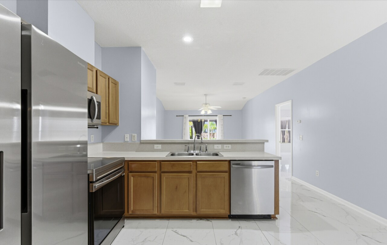 Building Photo - 14626 Falling Waters Dr