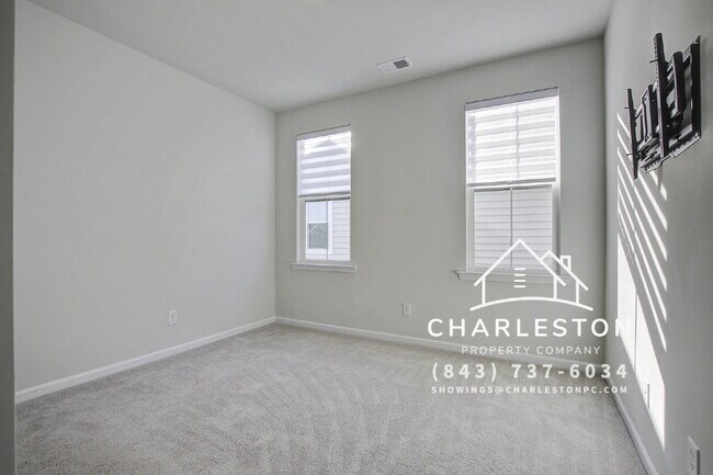 Building Photo - 169 Country Gate Ln