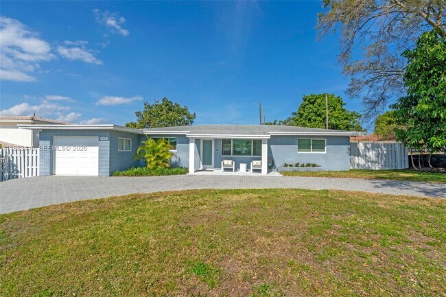 Building Photo - 465 NW 11th St