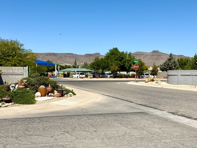 Building Photo - Corner Lot Legacy Ranch Home | 2 Bed + Office/Den | Walk to Walleck Ranch Park!
