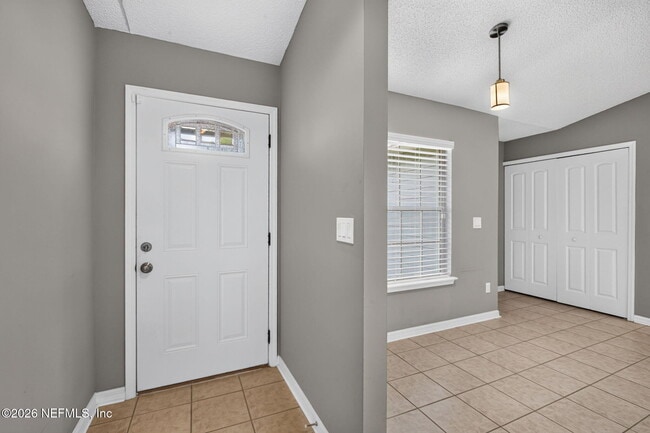 Building Photo - 3183 Wavering Ln