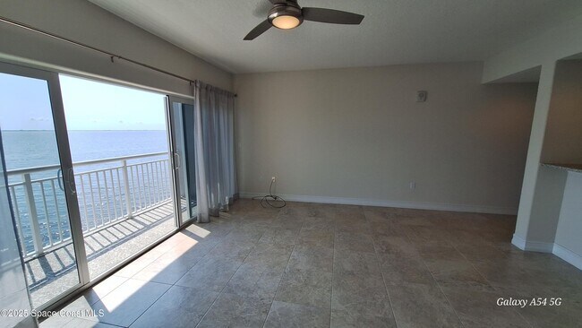 Building Photo - 1805 Riverside Dr