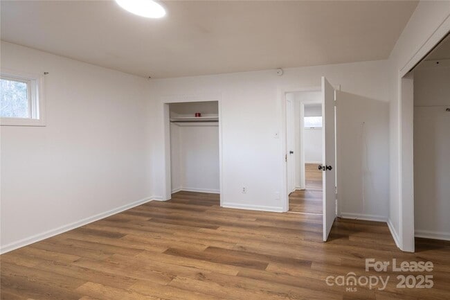 Building Photo - 44261 US-52