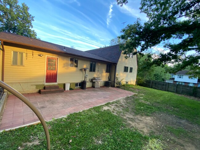 Building Photo - 12912 Sturbridge Rd