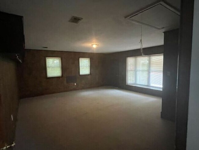 Building Photo - Coming Soon West Conway With Bonus Room