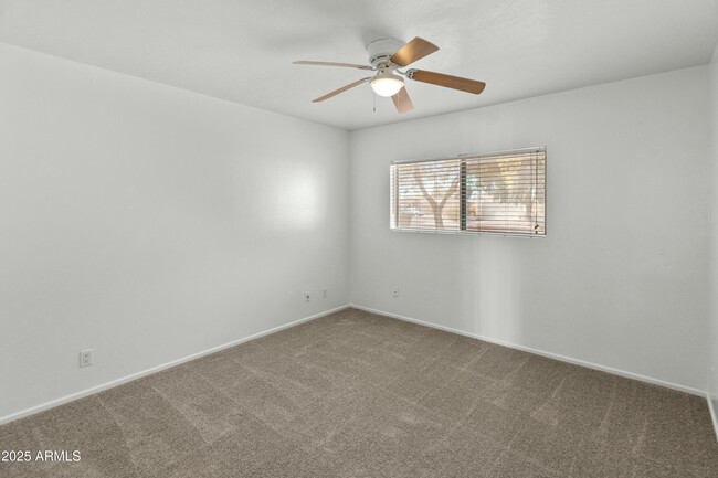 Building Photo - 220 Old Litchfield Rd