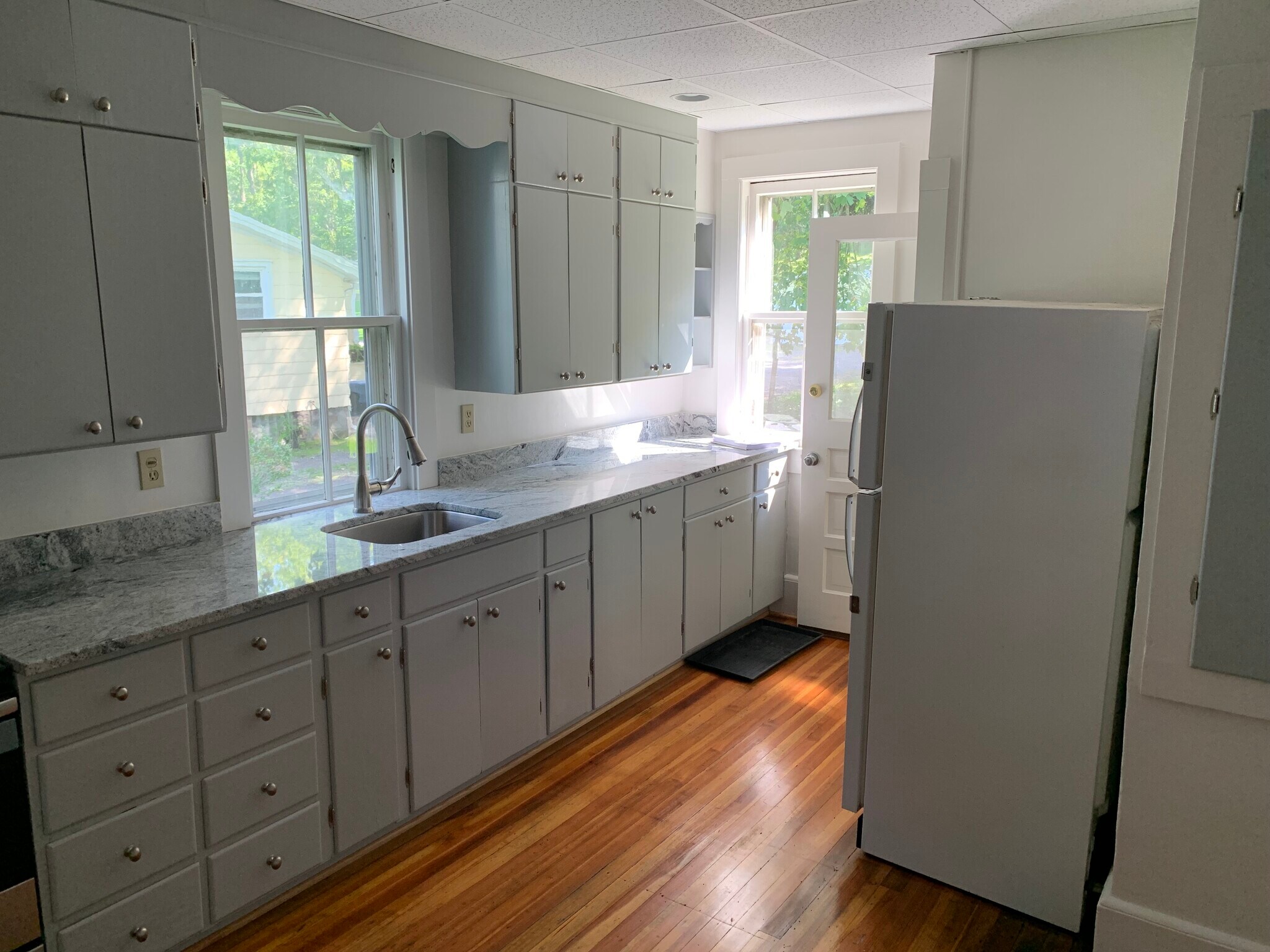 Building Photo - 62 E Church St