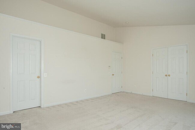 Building Photo - 6862 Alicia Ct