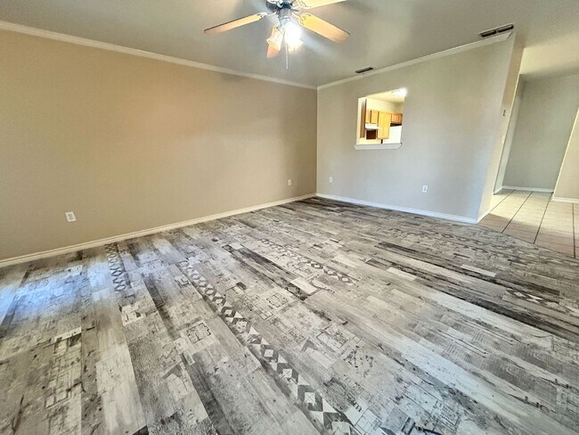 Building Photo - 5413 Harvard St