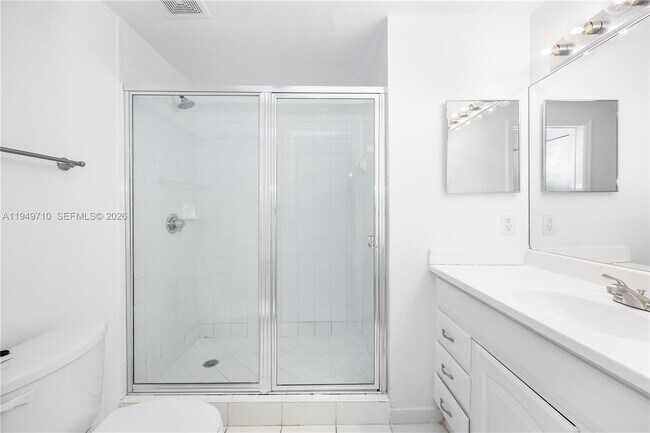 Building Photo - 2200 E Preserve Way