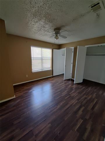 Building Photo - 130 Country Bend