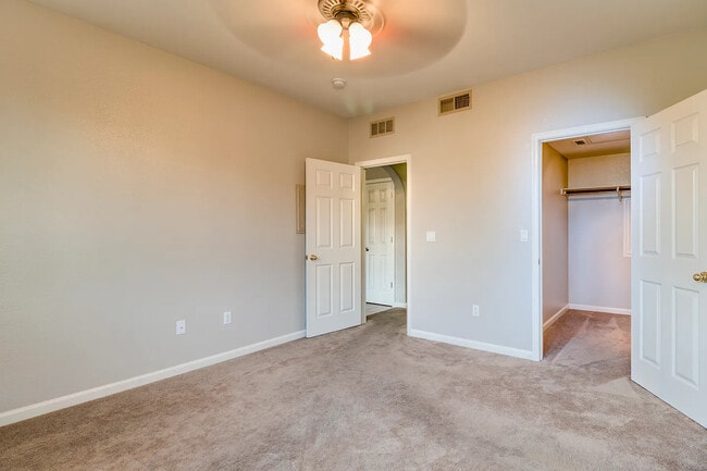 Building Photo - 6530 Hearthstone Cir