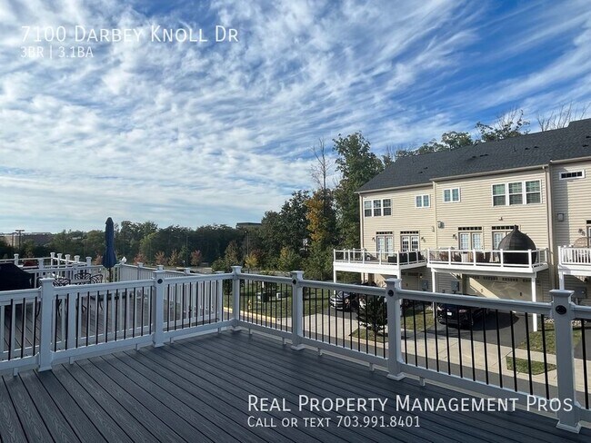 Building Photo - 7100 Darbey Knoll Dr