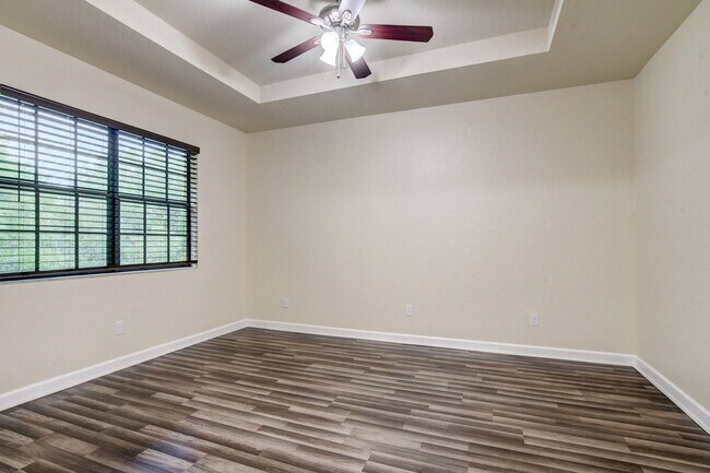 Building Photo - 10366 Wellington Parc Dr