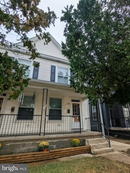 Building Photo - 485 High St