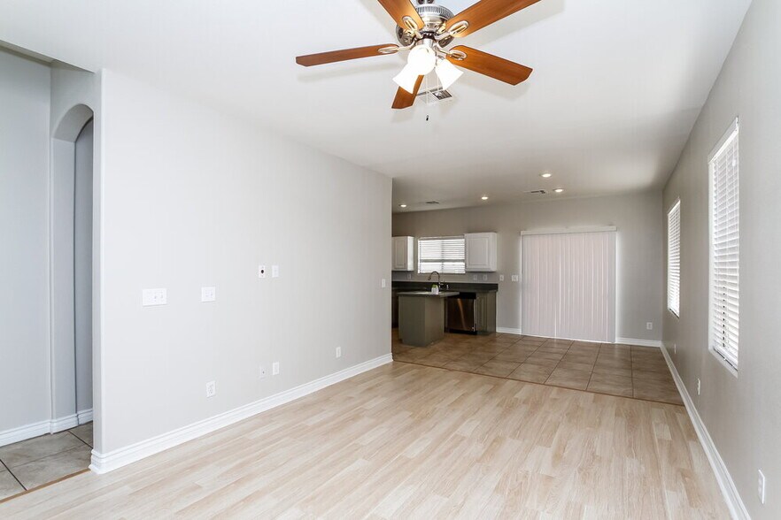 Building Photo - 5876 Secret Island Dr