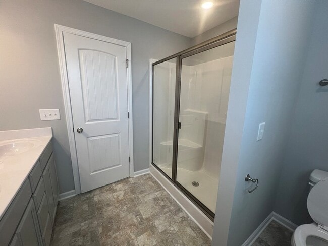 Building Photo - 153 Stonehenge Cir