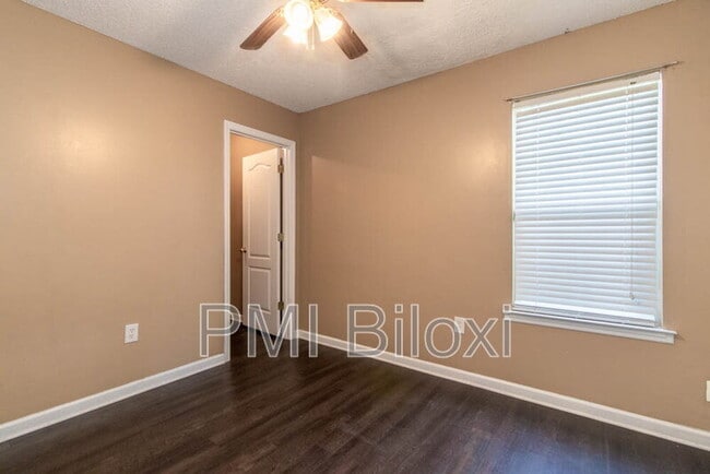 Building Photo - 14045 Dunnbarton Dr