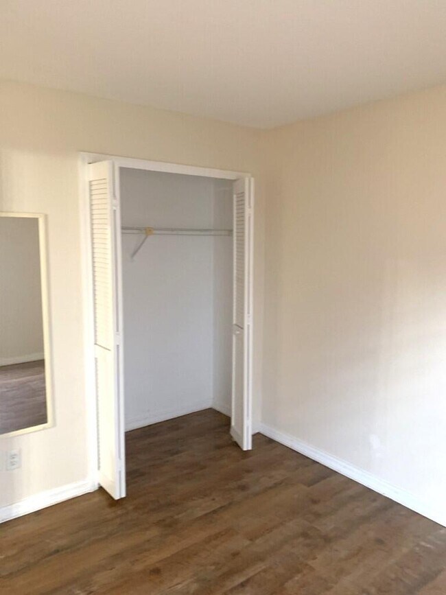 Building Photo - 3520 Egret Dr