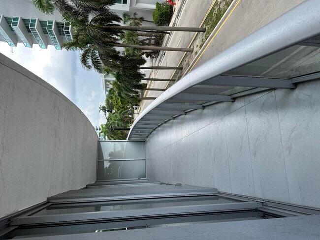 Building Photo - 488 NE 18th St