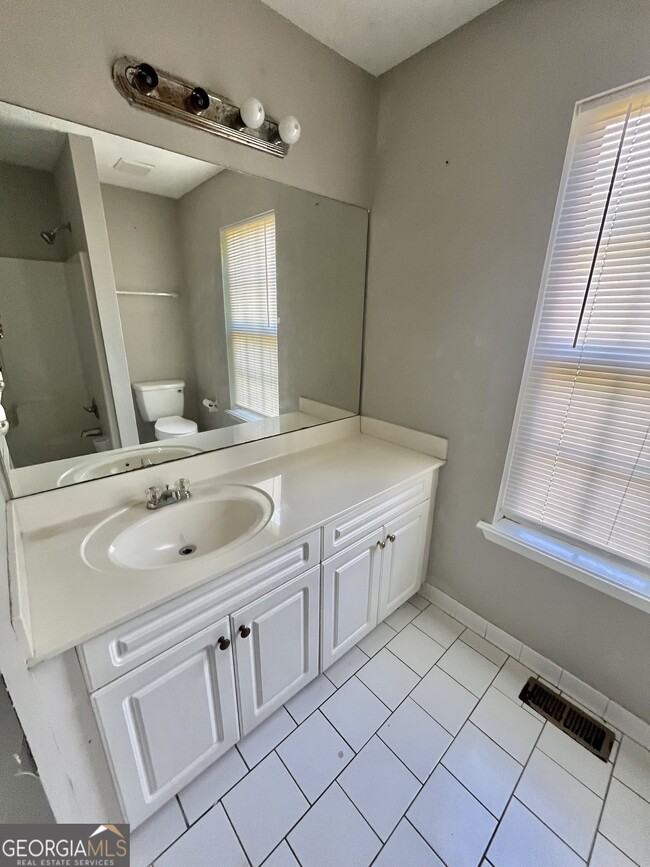 Building Photo - 4156 High Country Dr