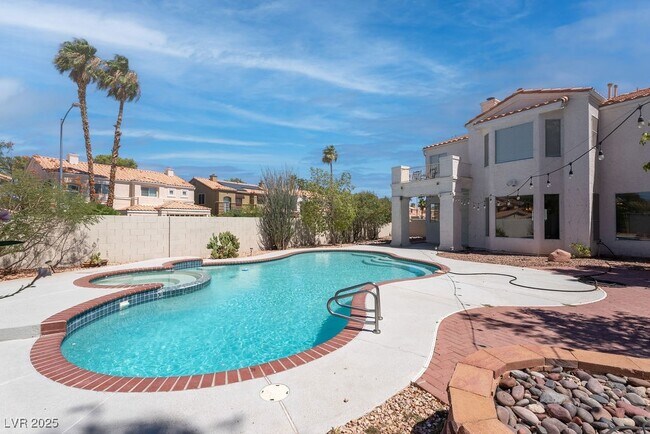 Building Photo - 8408 Bay Point Dr